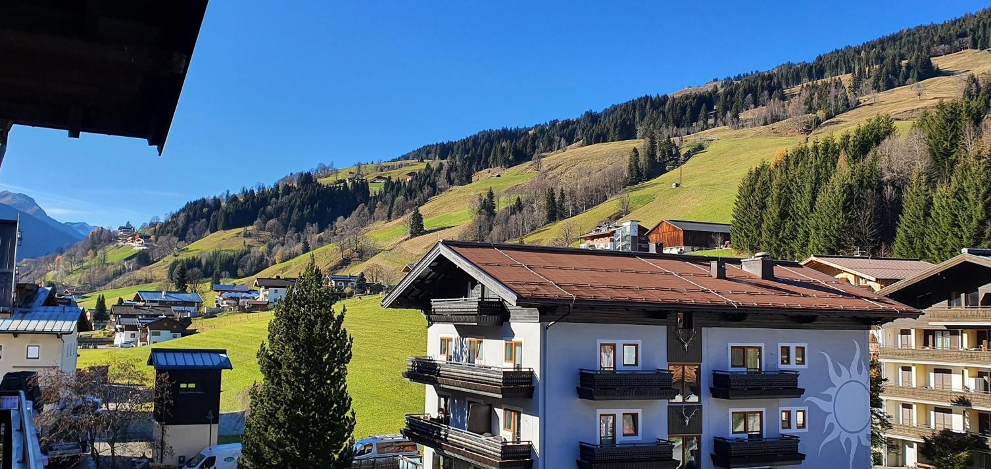Alpenappartements Domicil Include Jokercard Saalbach-Hinterglemm Exterior photo